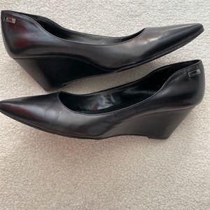 Calvin Klein black wedge shoes small heel
